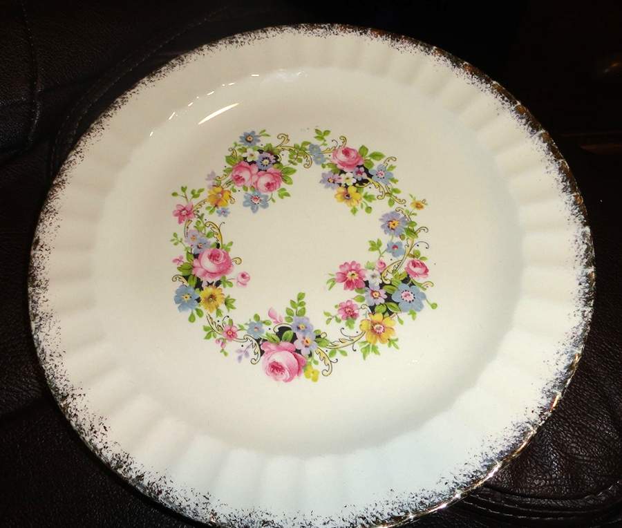 KNO734 Bread & Butter Plate by Edwin Knowles-1