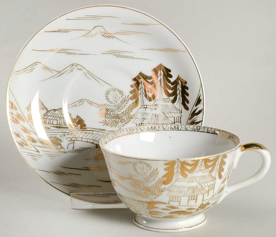 KUT150 Footed Cup & Saucer Set by Kutani-1