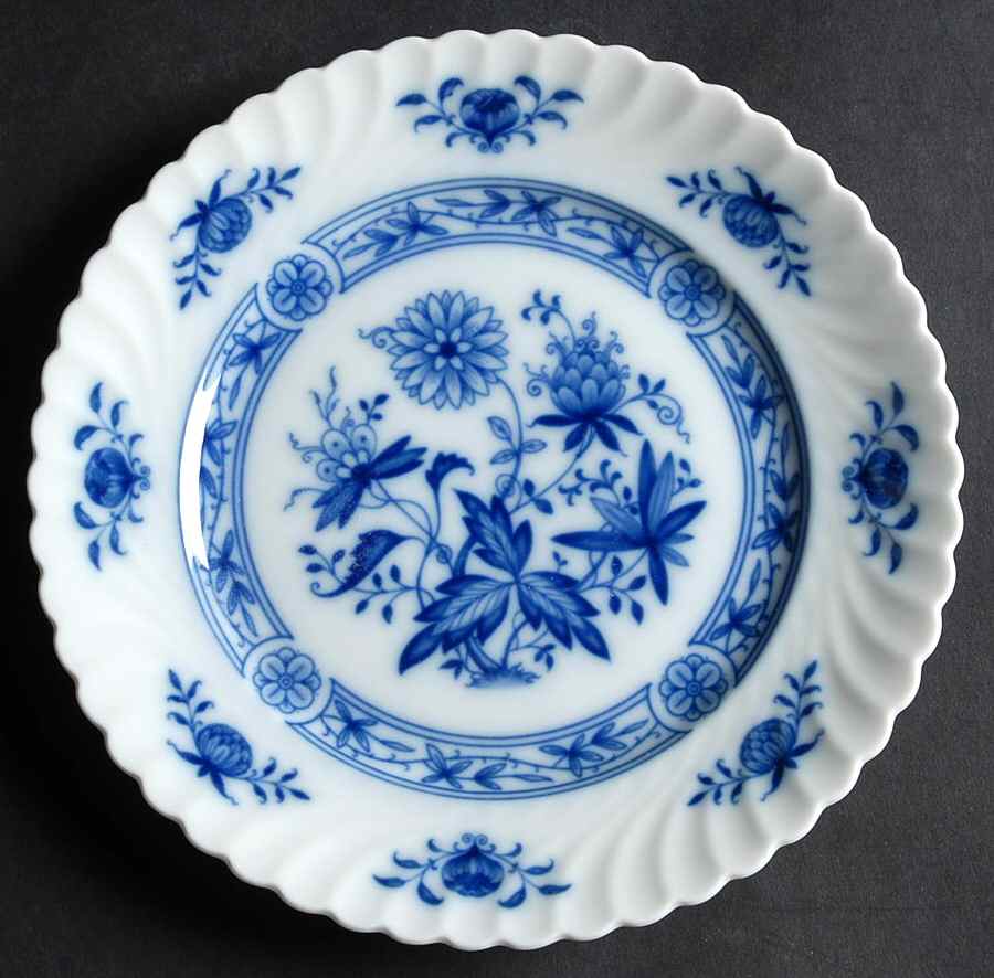 KAI29 Dessert/Pie Plate by Kaiser-1