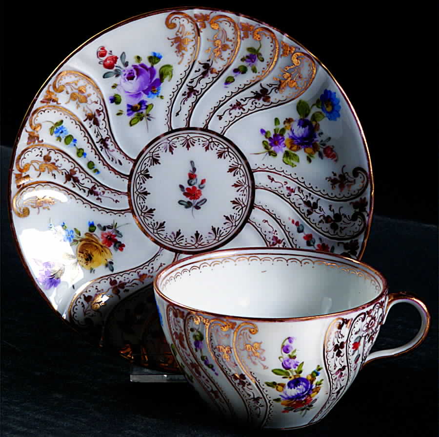 KLE18 Flat Cup & Saucer Set by Richard Klemm-1