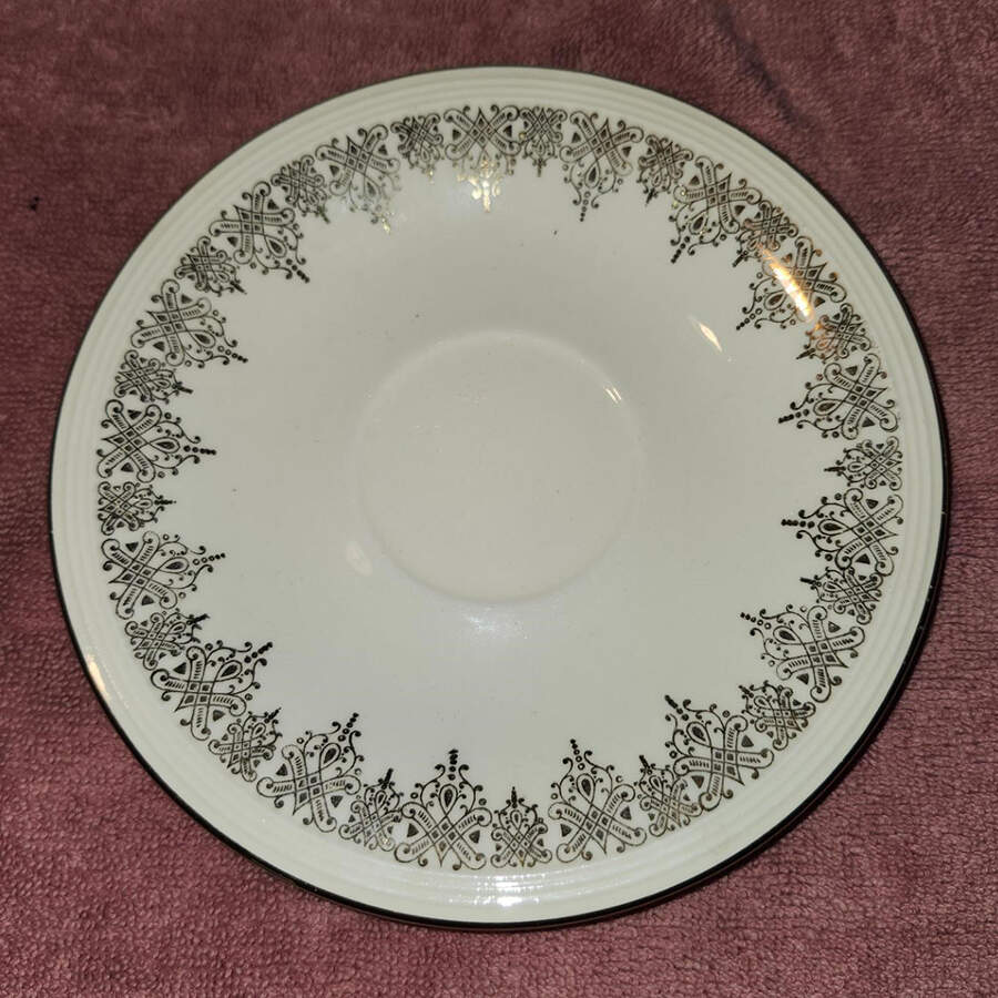 KNO764 Saucer by Edwin Knowles-1
