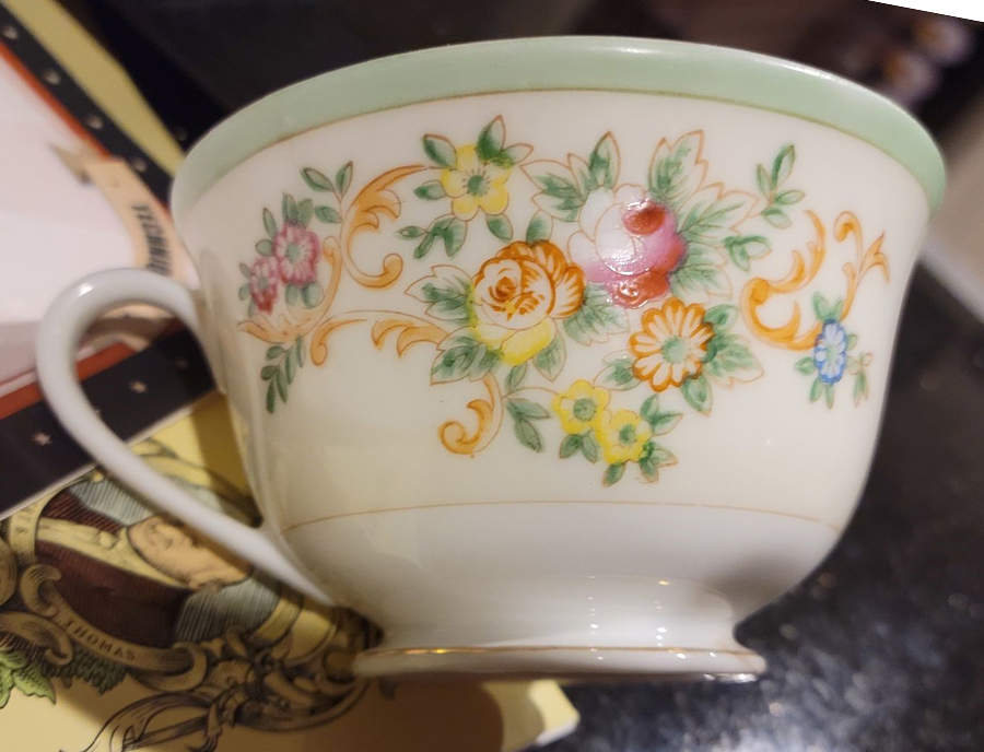 KON111 Footed Cup by Kongo-1