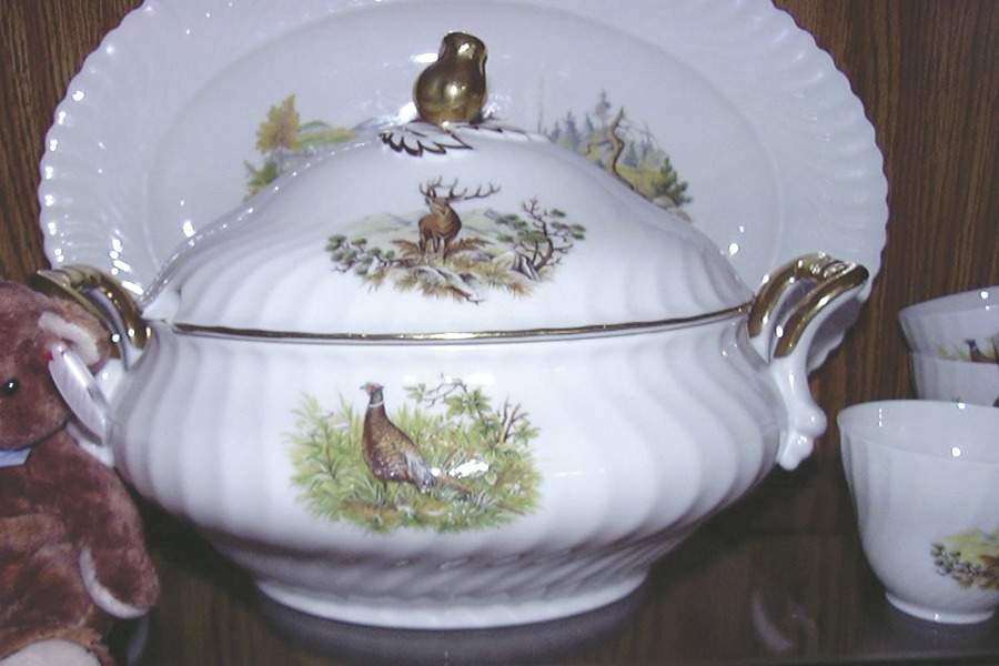 KAI32 Round Covered Vegetable by Kaiser-1