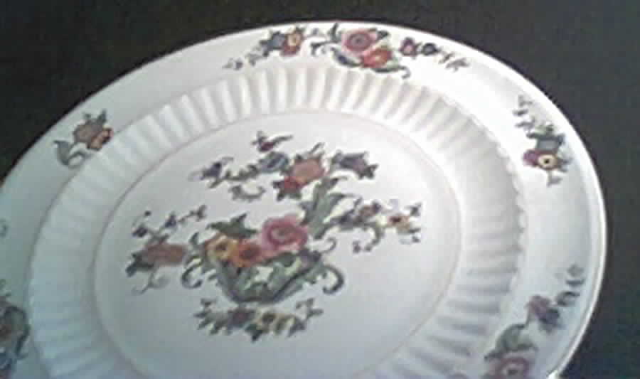 KTK95 Dinner Plate by Knowles, Taylor & Knowles-1