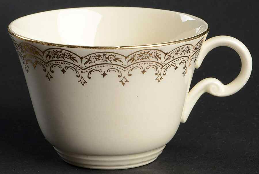 967E1 Flat Cup by Edwin Knowles-1