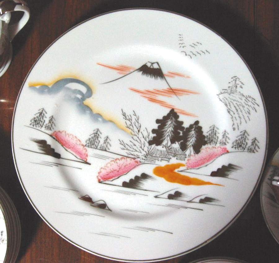 KUT179 Dinner Plate by Kutani-1