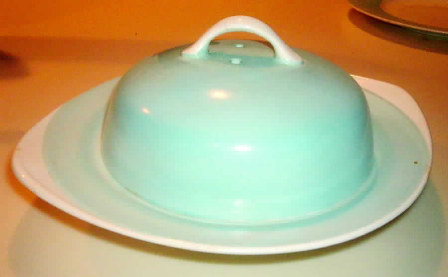 KTK99 Muffin Dish & Lid by Knowles, Taylor & Knowles-1