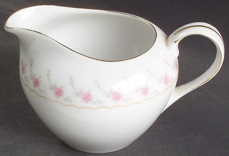La Reine Creamer by King's Court-1