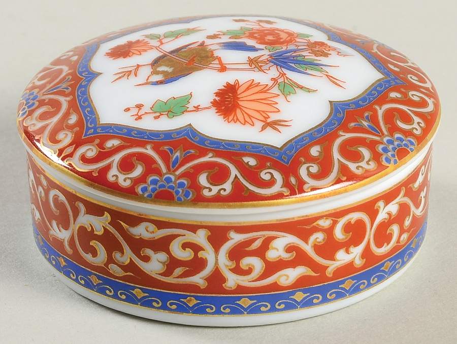 Ming Round Trinket Box & Lid by Kaiser-1