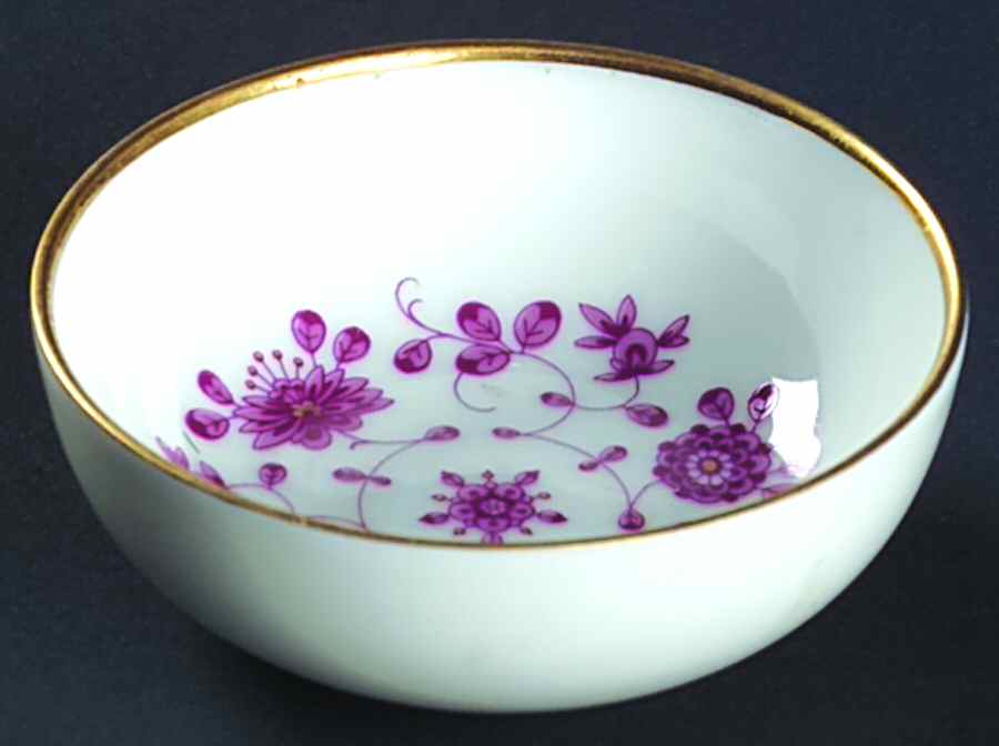 Petersburg Nut Dish by Kaiser-1