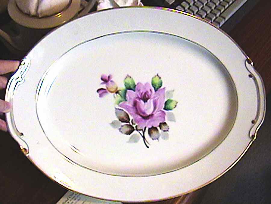 KUT185 12" Oval Serving Platter by Kutani-1