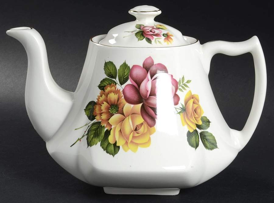 KNT63 Teapot & Lid by James Kent (England)-1