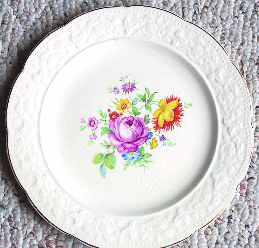 KNO861 Luncheon Plate by Edwin Knowles-1