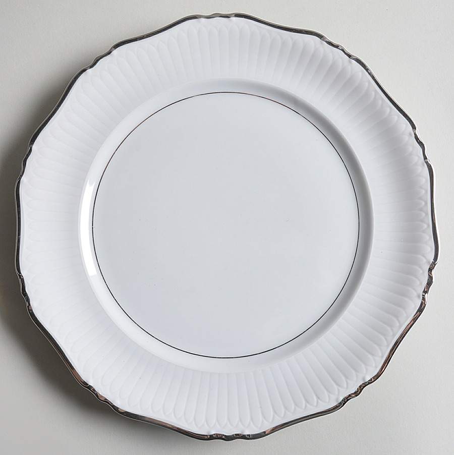 Jaqlyn Dinner Plate by Kimberly-1