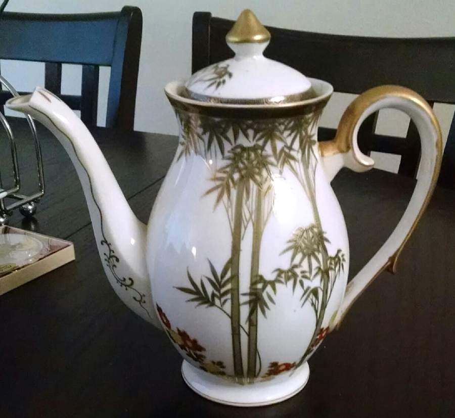 KUT198 Coffee Pot & Lid by Kutani-1