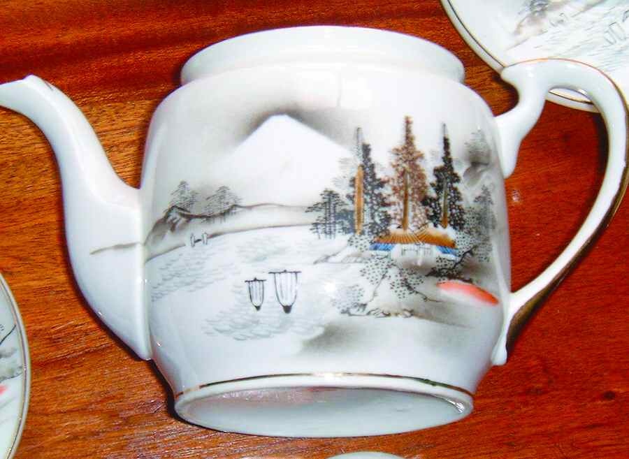 KUT200 Teapot No Lid by Kutani-1