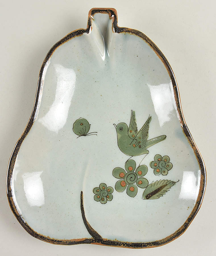 El Palomar Green Pear Shaped Plate by Ken Edwards Pottery-1