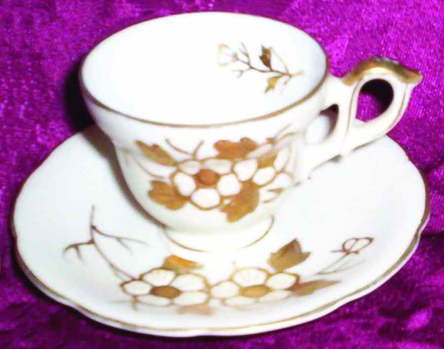 7308b Footed Demitasse Cup & Saucer Set by Arnart-1