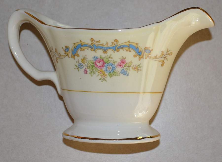KNO883 Creamer by Edwin Knowles-1
