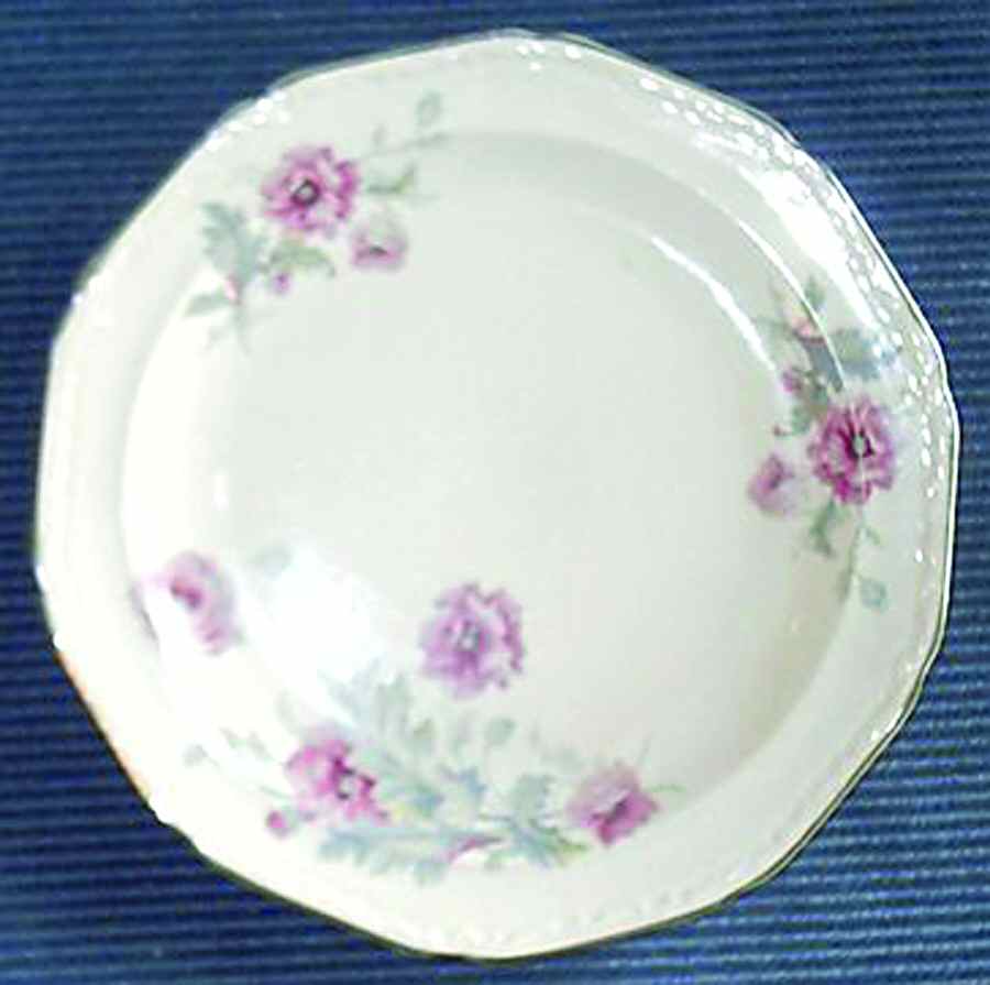 KNO885 Luncheon Plate by Edwin Knowles-1