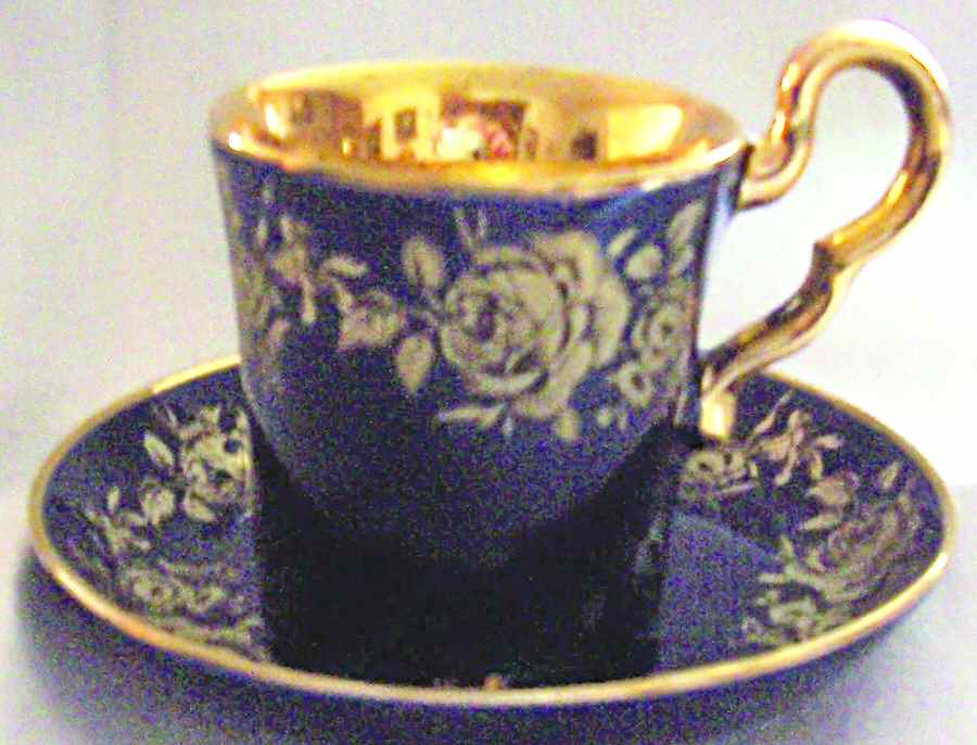 KU6 Flat Demitasse Cup & Saucer Set by Kunst-1