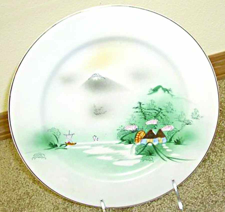 KUT209 Dinner Plate by Kutani-1