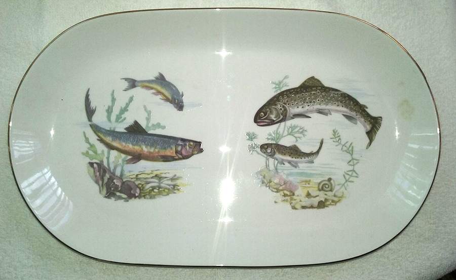KHL51 14" Oval Serving Platter by Kahla-1