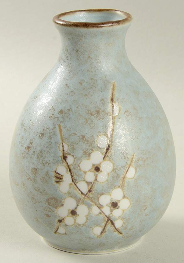 Cherry Blossom Sake Bottle by Kafuh-1