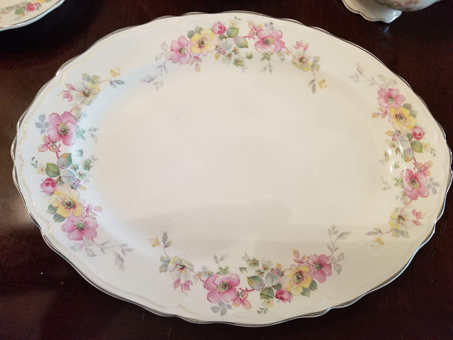 274E11 12" Oval Serving Platter by Edwin Knowles-1