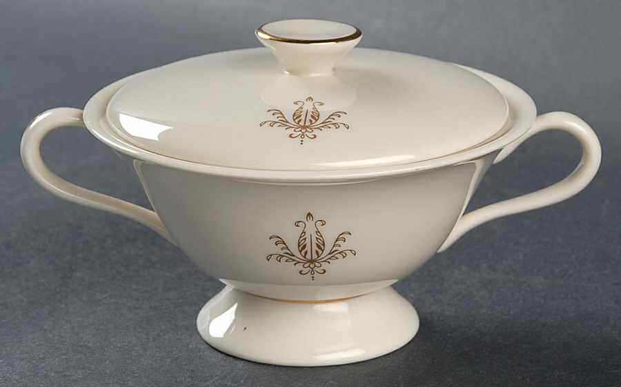 Brentwood Castle Sugar Bowl & Lid by Karilon-1