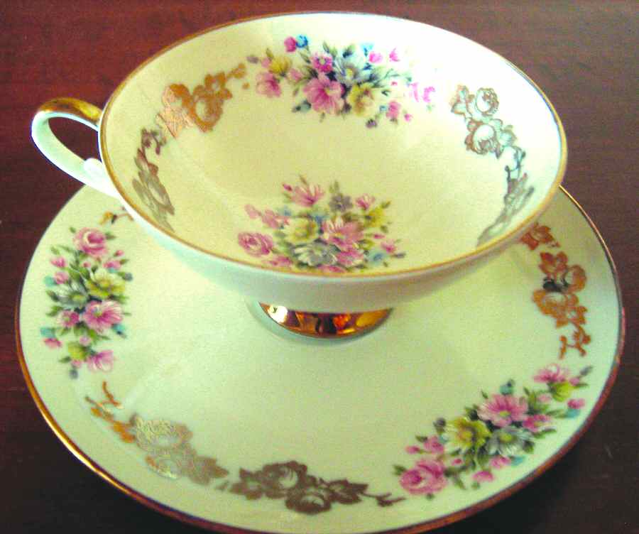1838 Footed Cup & Saucer Set by Kaiser-1