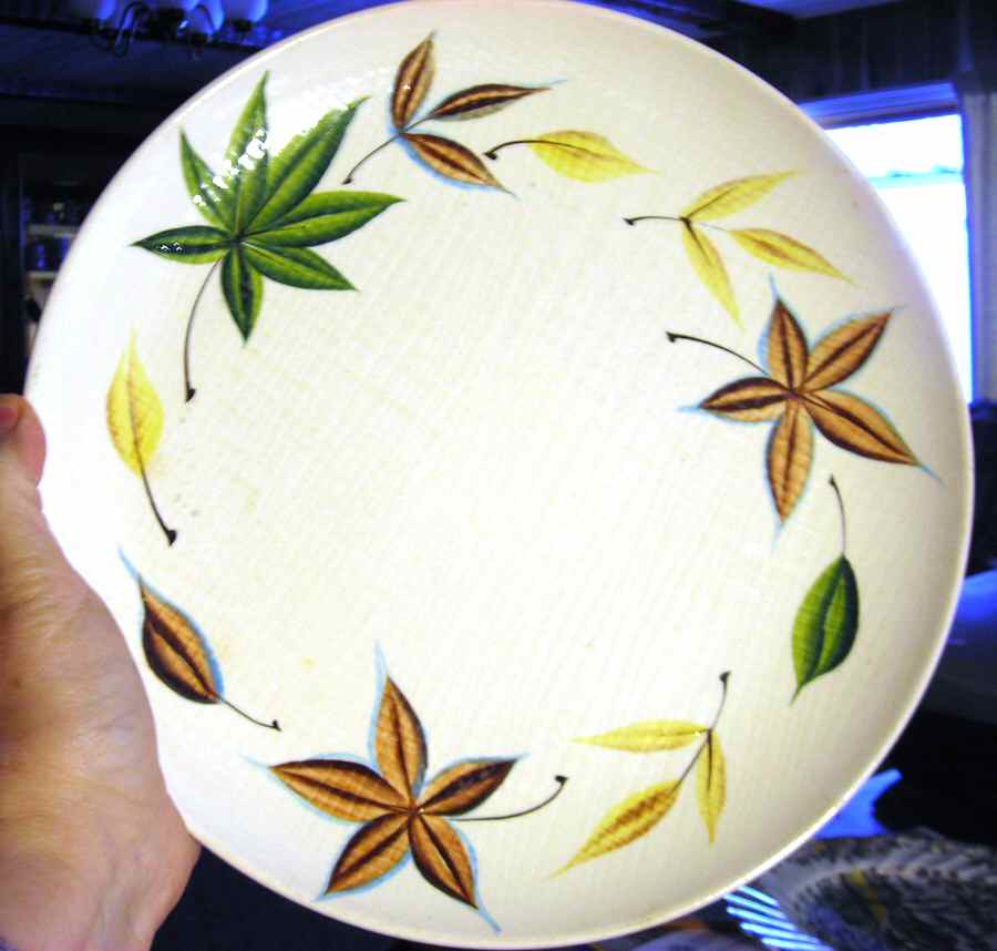 Lexington Dinner Plate by Kasuga-1