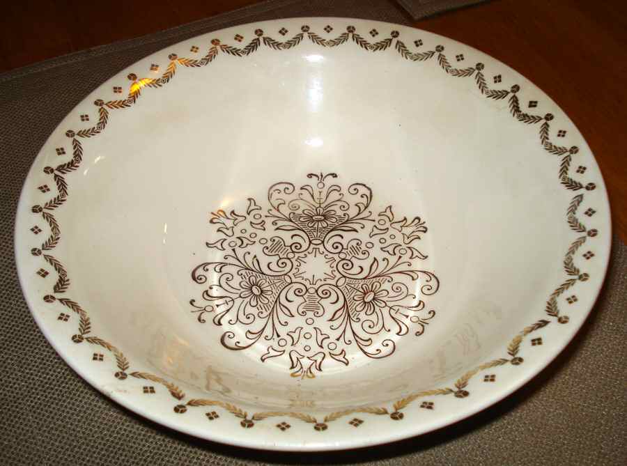 KNO913 8" Round Vegetable Bowl by Edwin Knowles-1