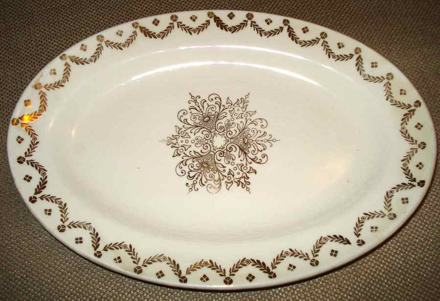 KNO913 8" Oval Serving Platter by Edwin Knowles-1