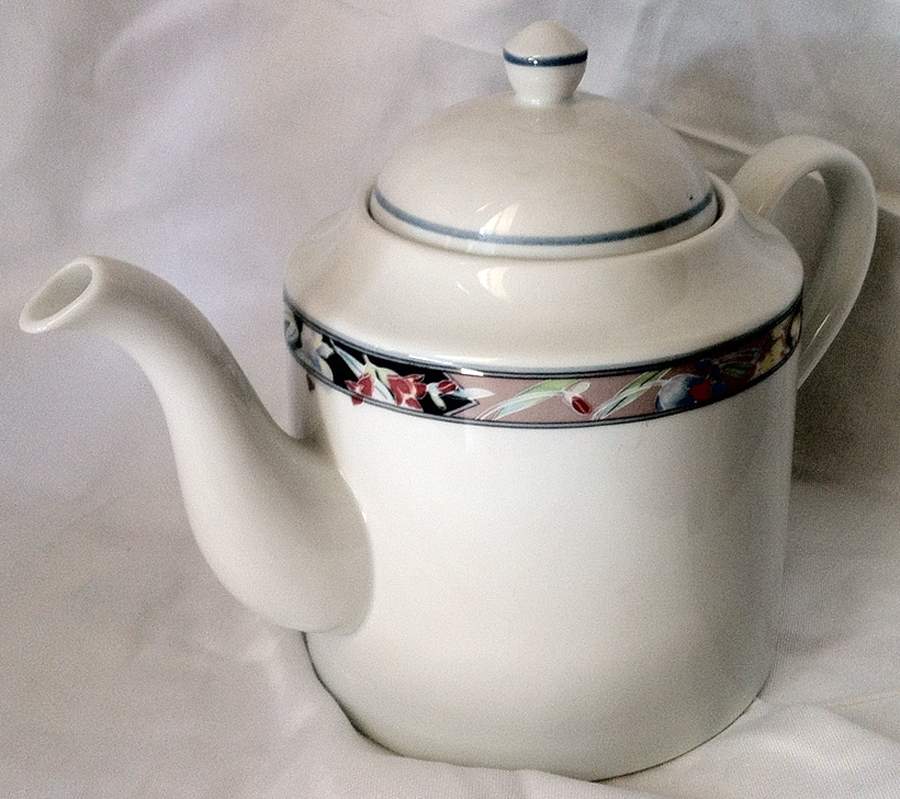 Fantasia Teapot & Lid by Kakusho-1