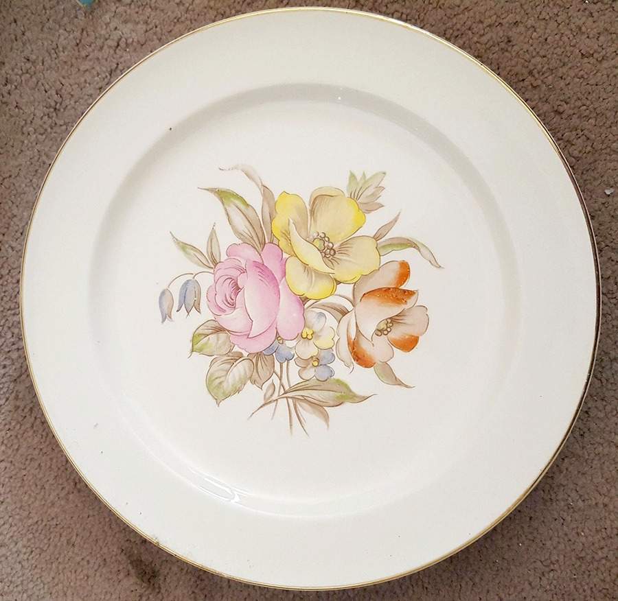 KNO928 Dinner Plate by Edwin Knowles-1