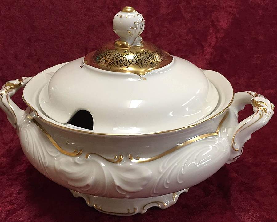 5415 Tureen &  Lid by KPM-1