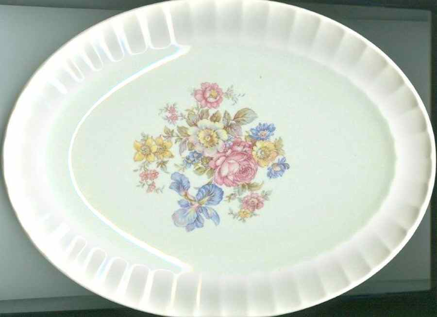 KNO943 12" Oval Serving Platter by Edwin Knowles-1