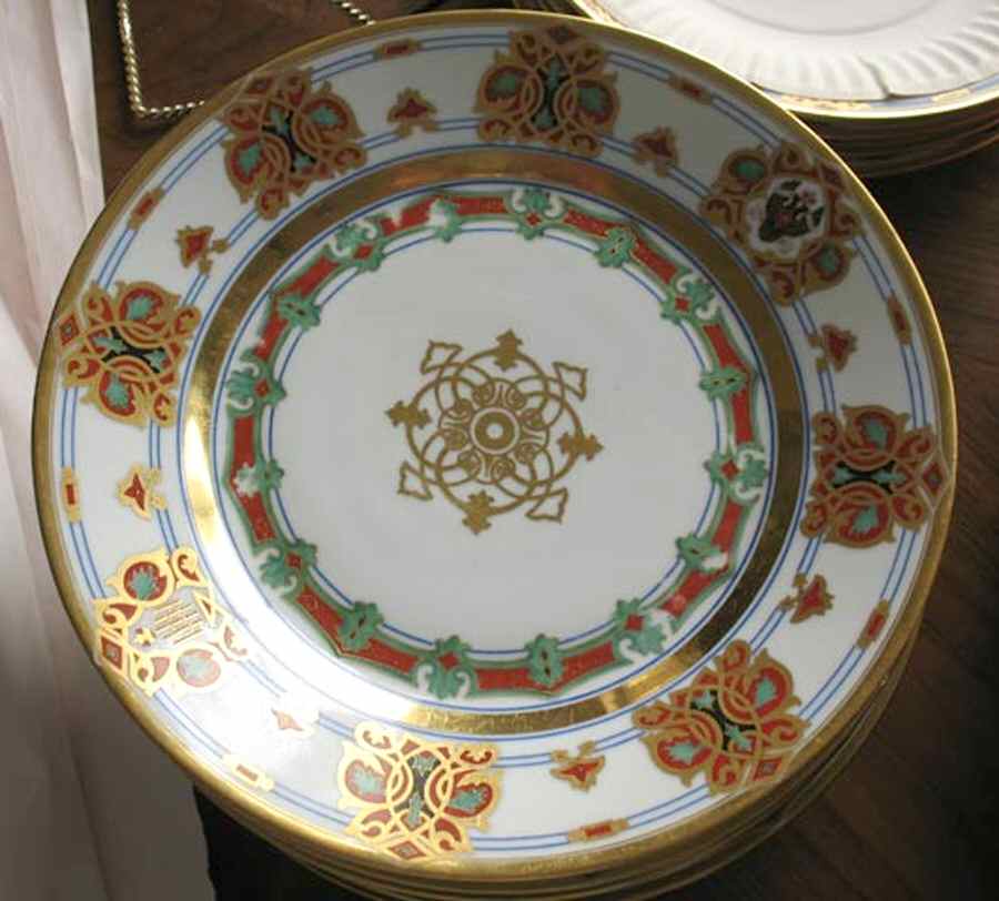 KOO2 Dinner Plate by Kornilow Bros-1