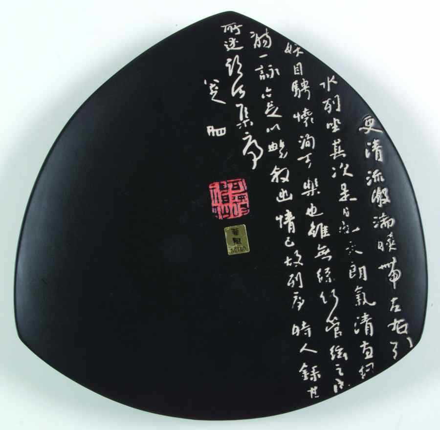 KFH3 Triangular Dinner Plate by Kafuh-1
