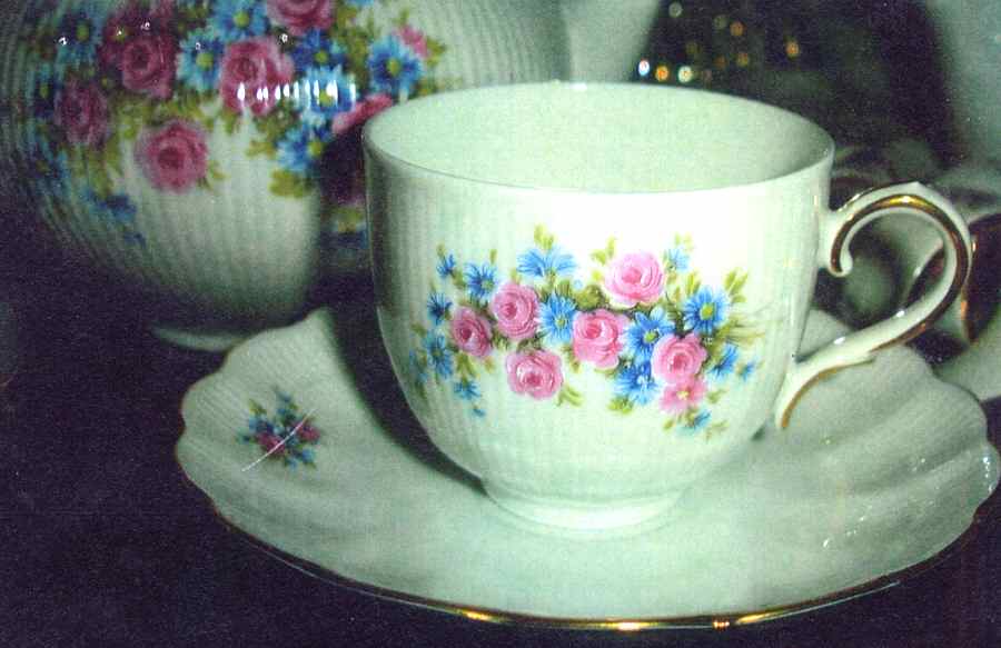 KAI47 Footed Cup & Saucer Set by Kaiser-1