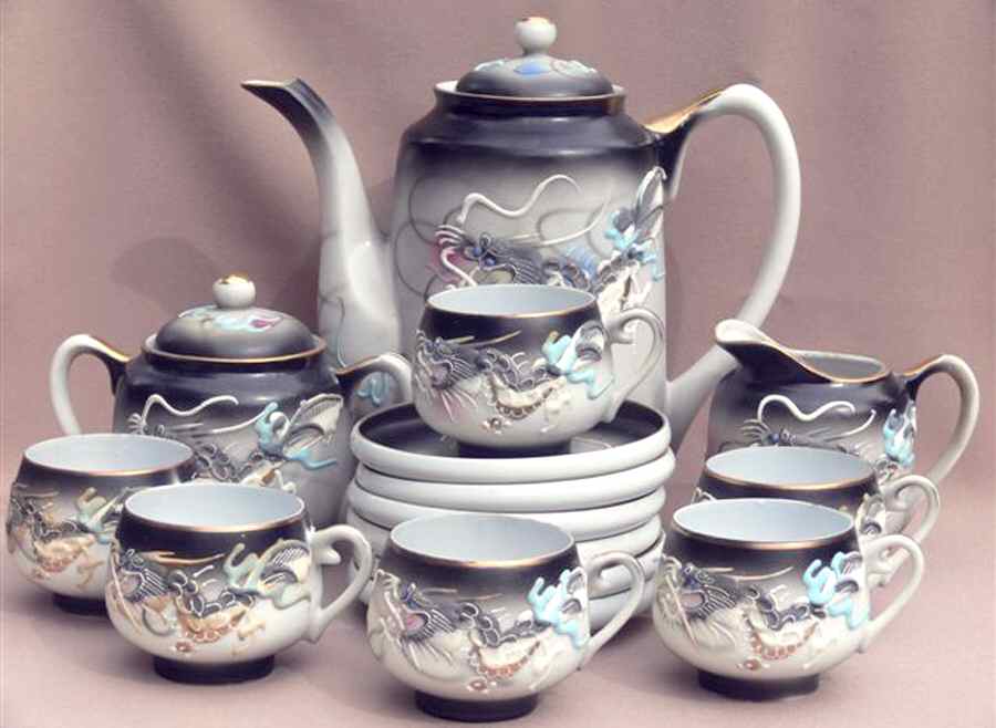 KUT249 Footed Cup & Saucer Set by Kutani-1