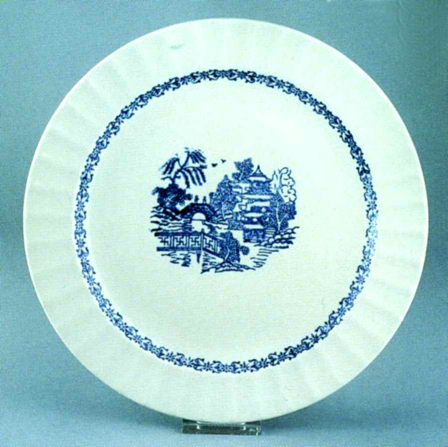 KNO972 Dinner Plate by Edwin Knowles-1