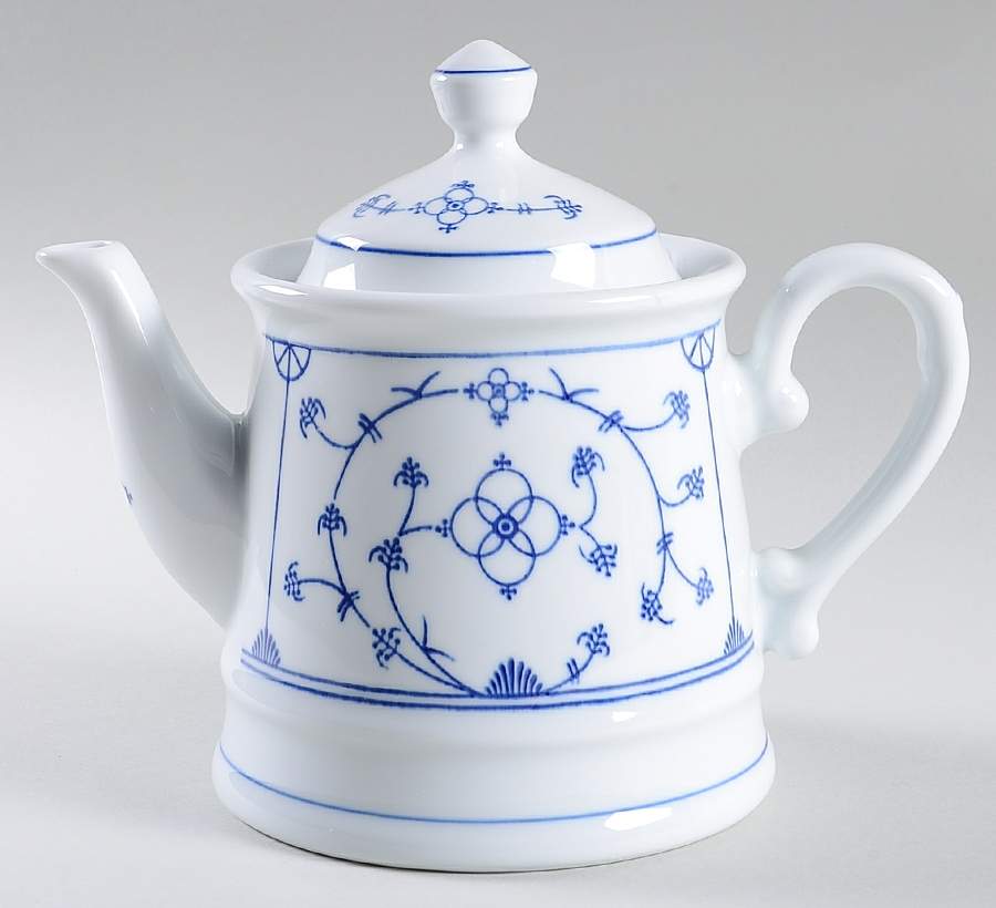 Blau Saks Teapot & Lid by Kahla-1