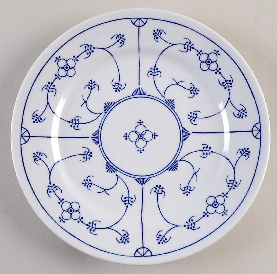 Blau Saks Luncheon Plate by Kahla-1