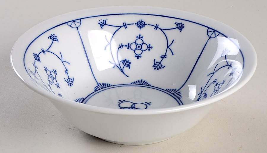 Blau Saks Coupe Cereal Bowl by Kahla-1