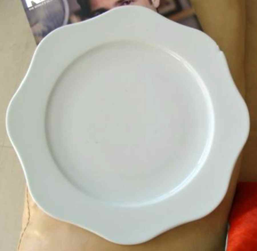 Allround (Household Porcelain) Large Dinner Plate by Kahla-1