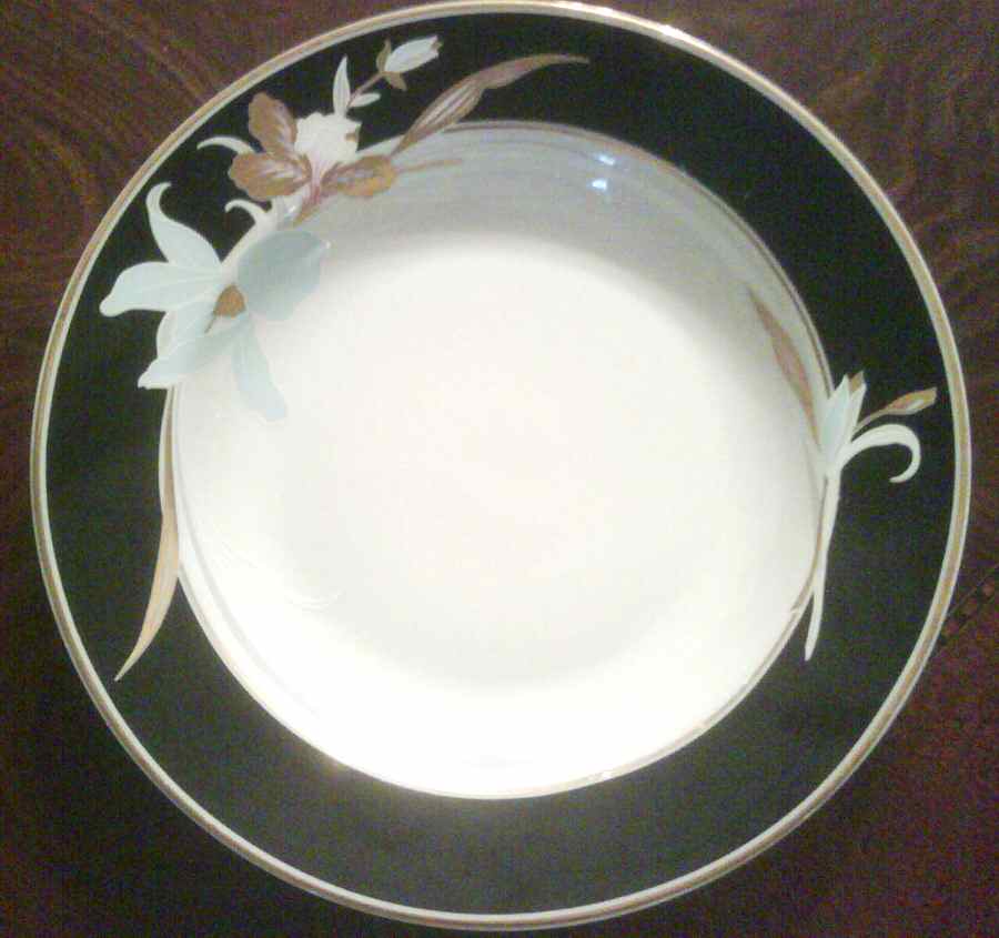 Elegance Dinner Plate by Kronester-1