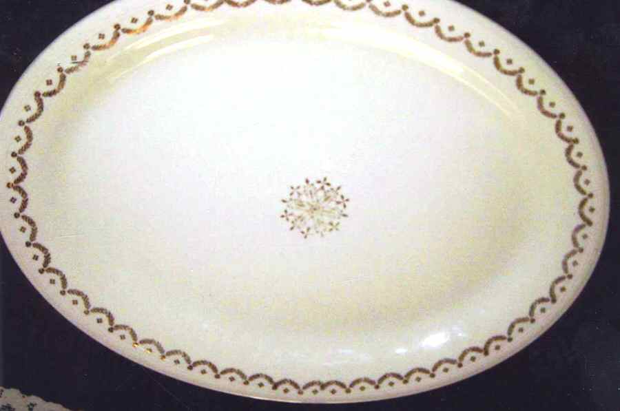 KNO1005 12" Oval Serving Platter by Edwin Knowles-1