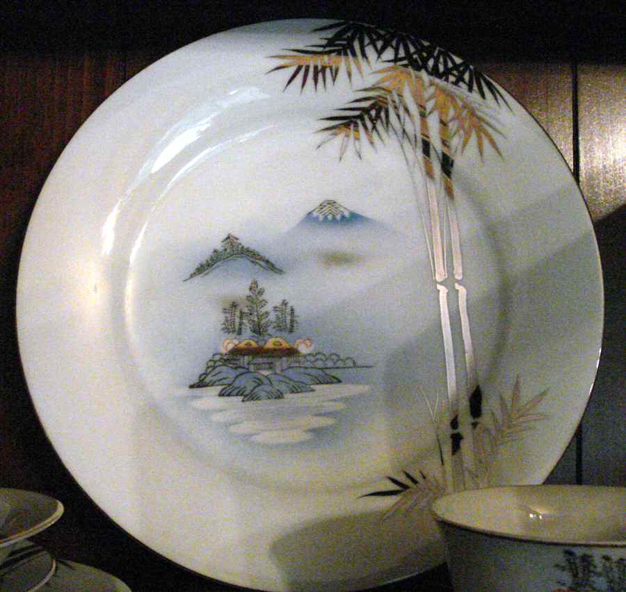 KUT272 Dinner Plate by Kutani-1